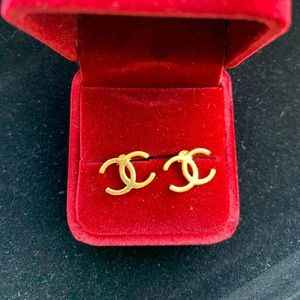 SOLD SOLD18karat Saudi Gold